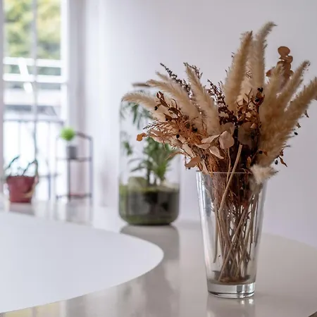 Lägenhet Luxueux Loft Aux Pieds Des Champs-elysees *