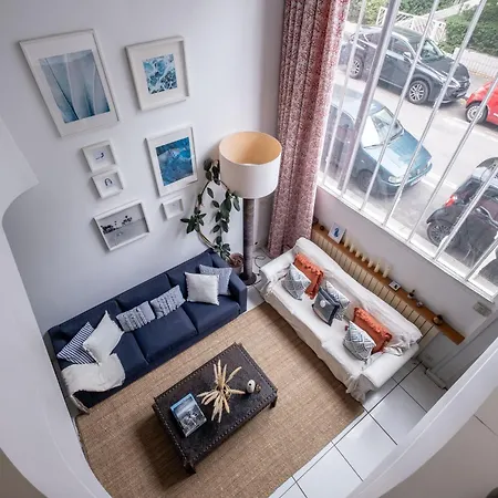 Luxueux Loft Aux Pieds Des Champs-elysees *