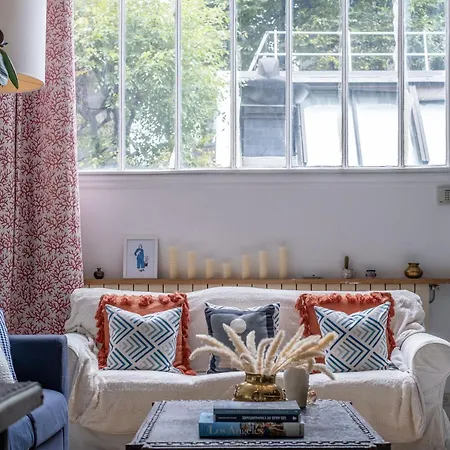 Luxueux Loft Aux Pieds Des Champs-elysees