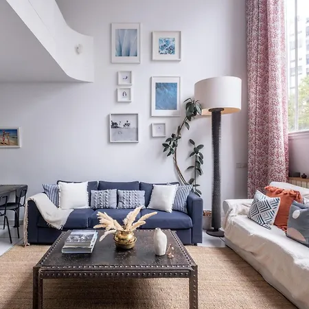 Lägenhet Luxueux Loft Aux Pieds Des Champs-elysees