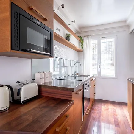 Luxueux Loft Aux Pieds Des Champs-elysees *